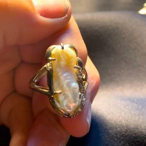 Freshwater pearl ring